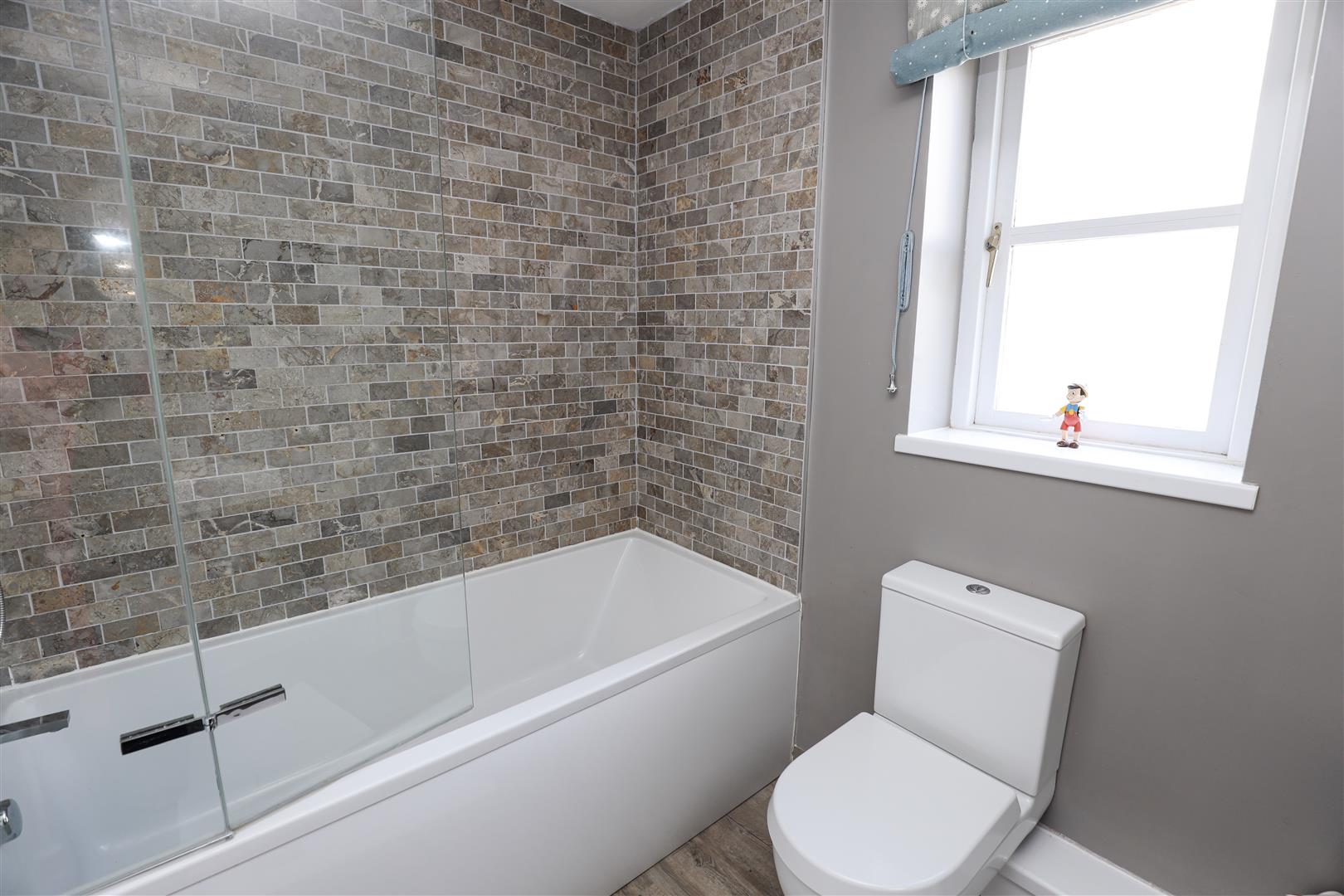 2 Castle Mews, Llanblethian, Cowbridge, Vale of Glamorgan, CF71 7FA